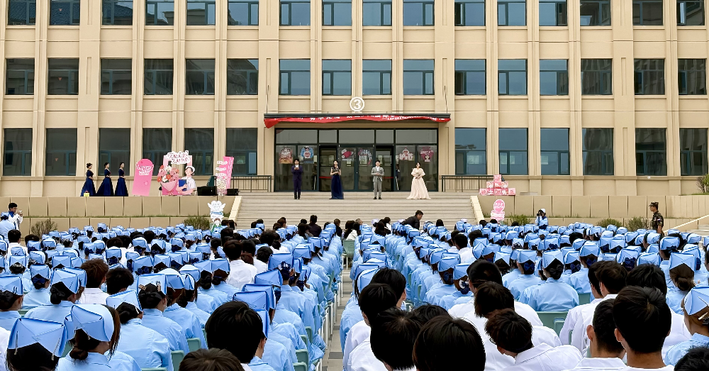 “白衣执甲，芳华无悔” —健康管理学院举办庆祝5.12国际护士节系列活动